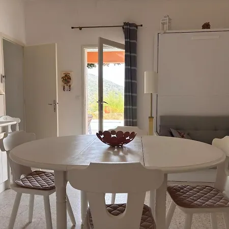 Les Mimosas Amazing View * 博尔马斯·莱斯·米默萨斯