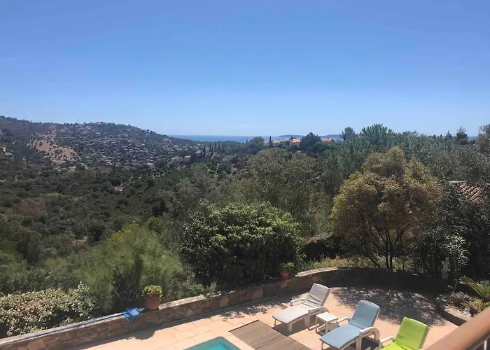 Les Mimosas Amazing View דירה